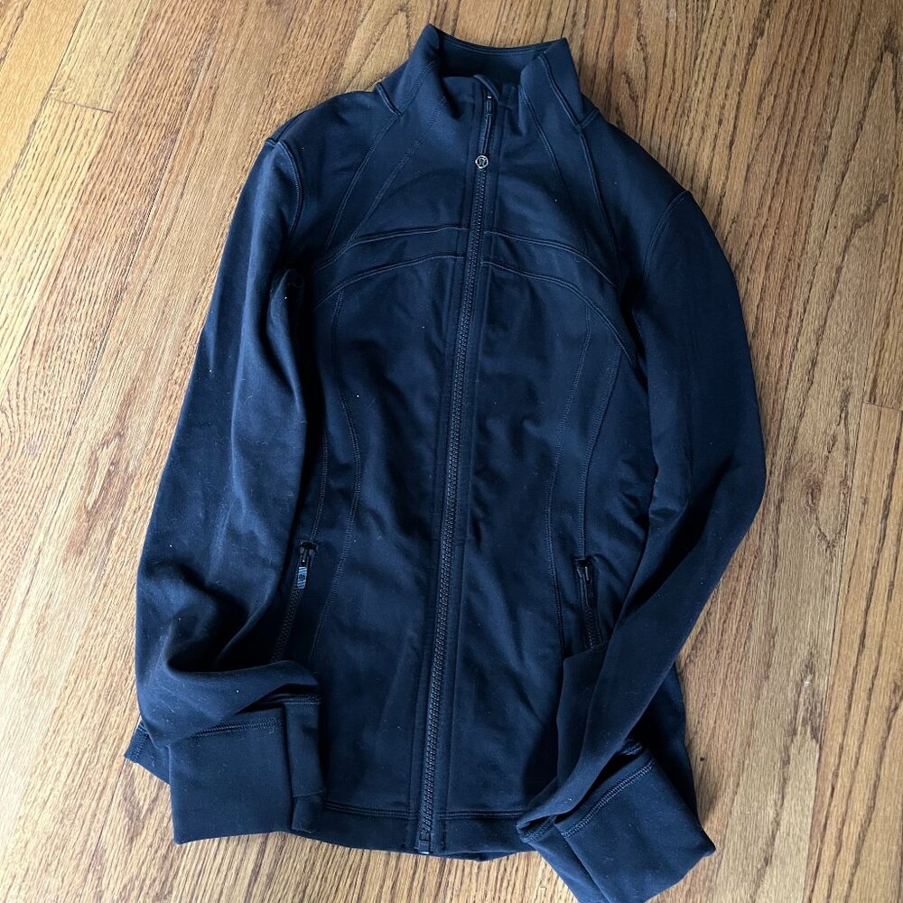 Lululemon Jacket - Size 4 - Black